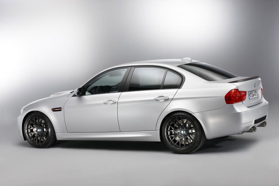  BMW M3 CRT 2011 года  (фото 34 из 76)